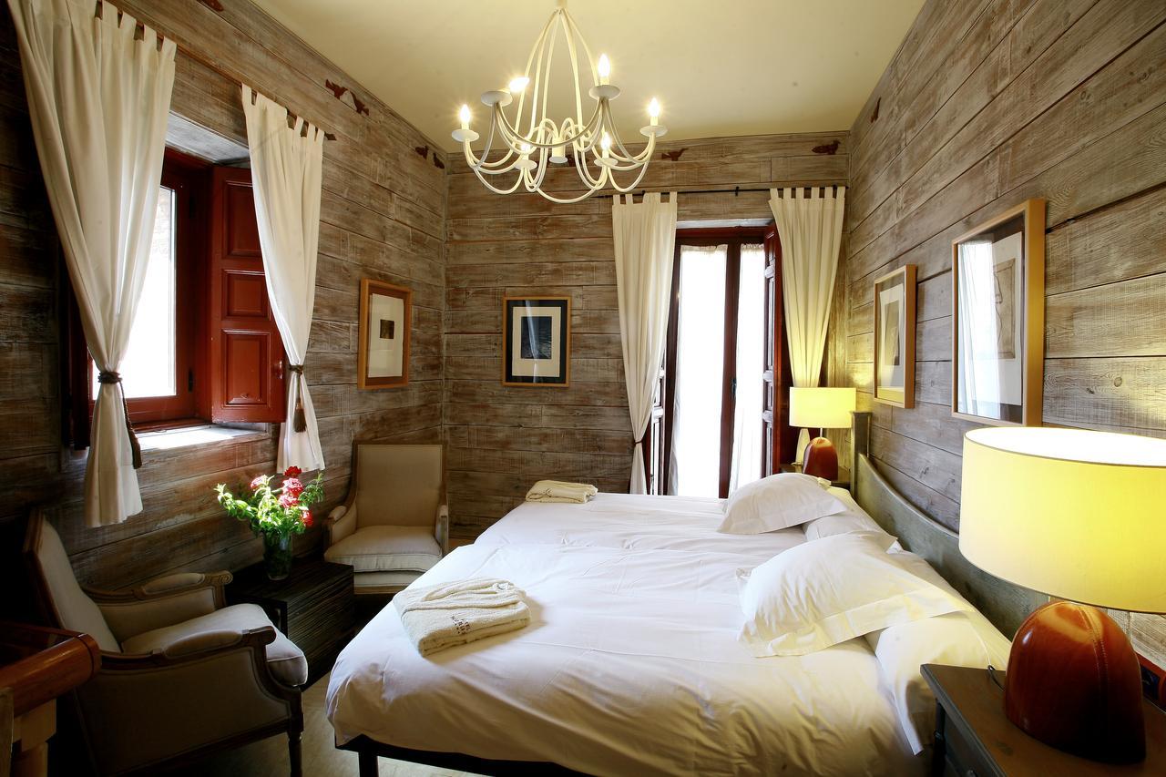 Hotel Boutique Palacio De La Serna Ballesteros De Calatrava Rum bild